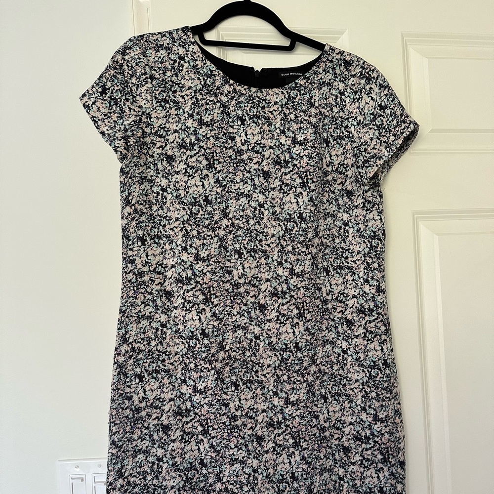 Club Monaco Shift dress